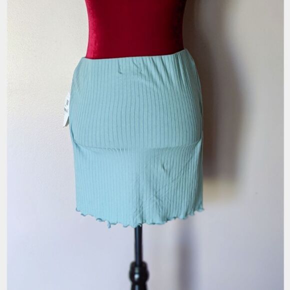 NWT Altar'd State Julius Cinched Mint Skirt Size Large - Picture 6 of 7